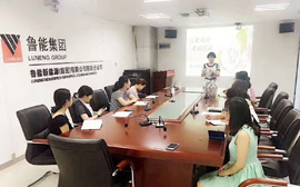 鲁能新能源（集团）有限公司陕西分公司《让爱流动，幸福你我》女性健康主题讲座