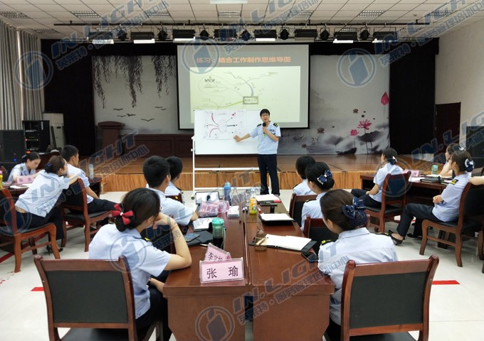 4、学员讲解演示.jpg