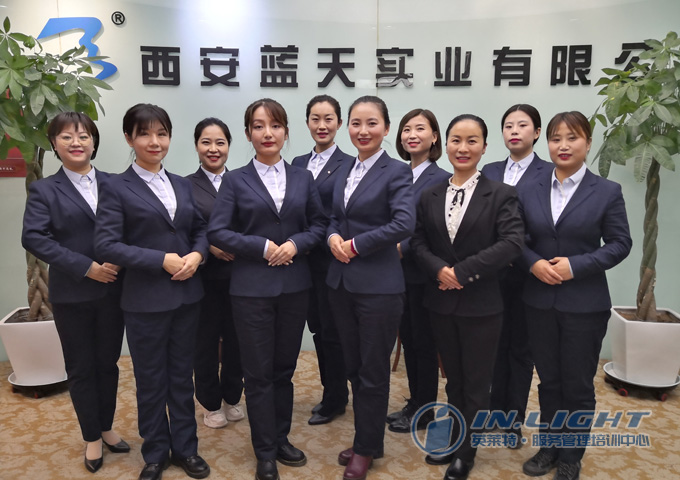 4、合影留念.jpg
